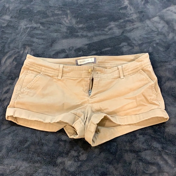Abercrombie & Fitch Khaki Shorts Size 4 - Picture 1 of 5